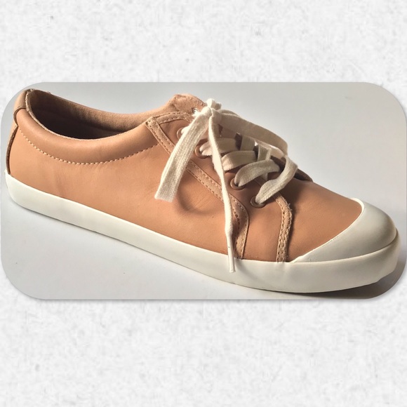 tommy bahama womens sneakers